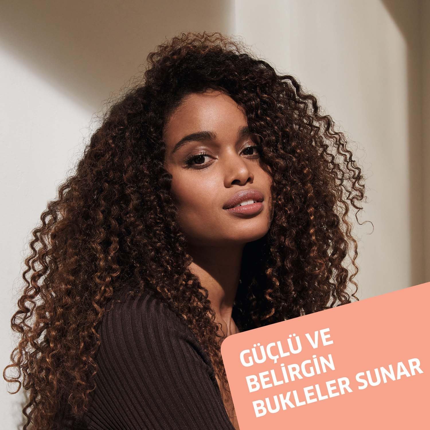 Thumbnail 2 de Wella Professionals EIMI Nutricurls Boost Bounce Curl Mousse (300ml)