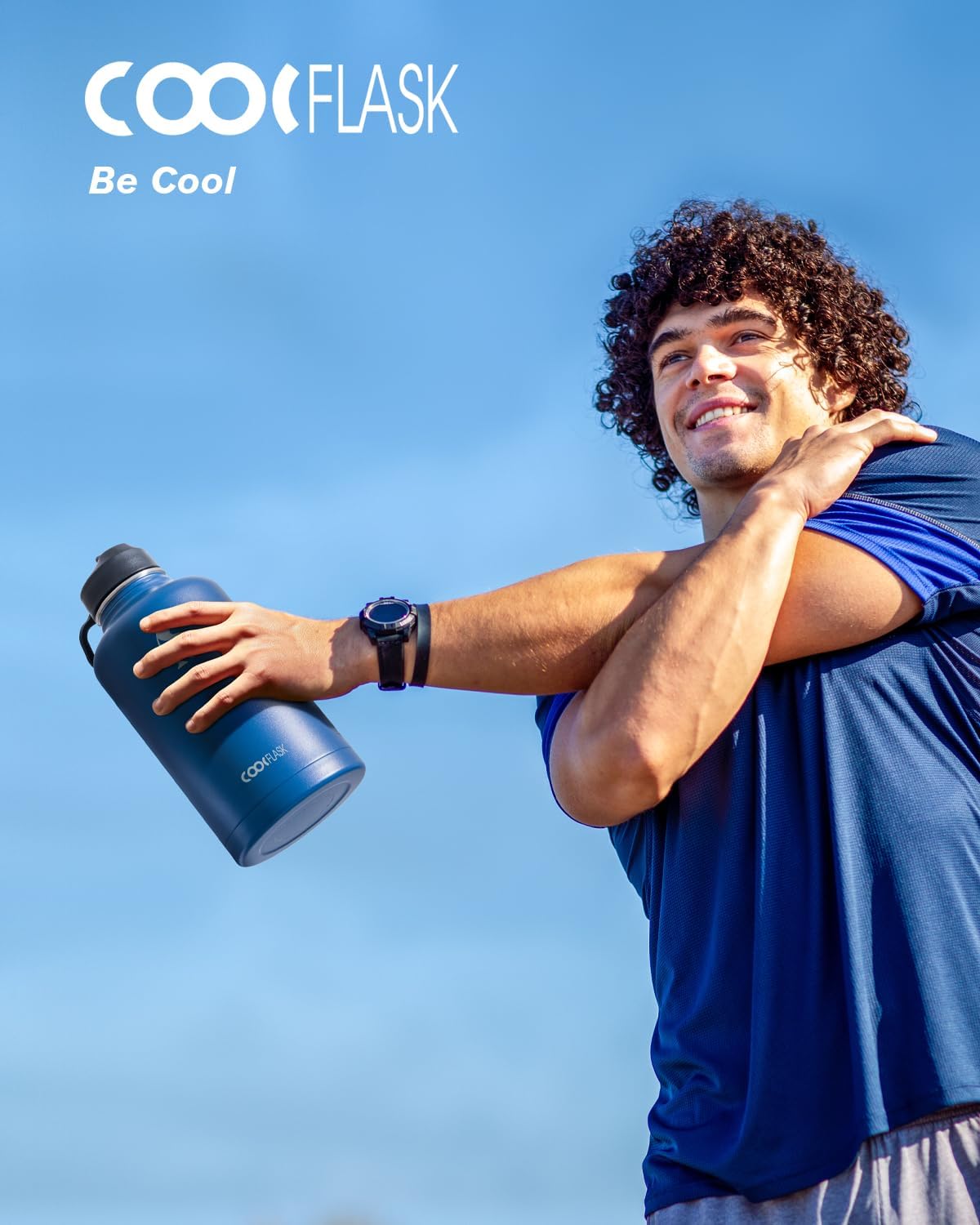 Detalle 2 de Coolflask Long-lasting Insulated Water Bottle, 64 oz, Triple-Wall, King's Blue