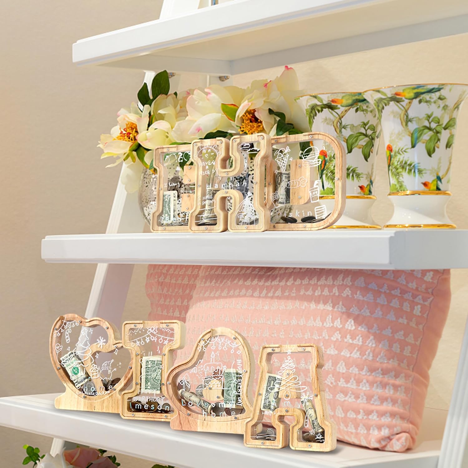 Detalle de Mikytoper Letter Money Box for Kids: Wooden Personalized A-Z Piggy Bank
