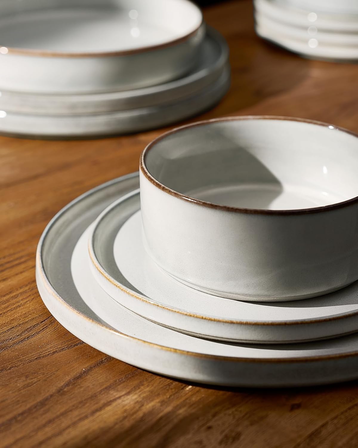 Detalle 1 de Famiware Annecy Dinnerware Set for 4