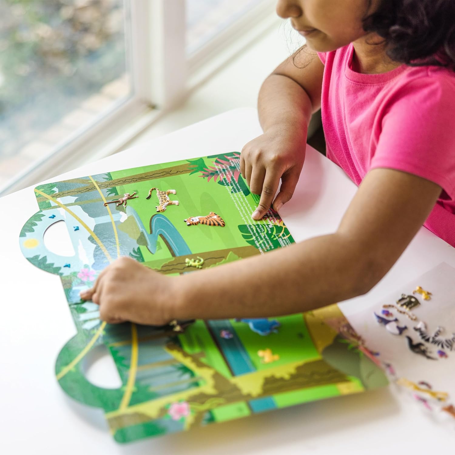 Thumbnail 1 de Melissa & Doug Libro adesivi attacca e stacca riutilizzabili Safari (4+ anni, certificati FSC)