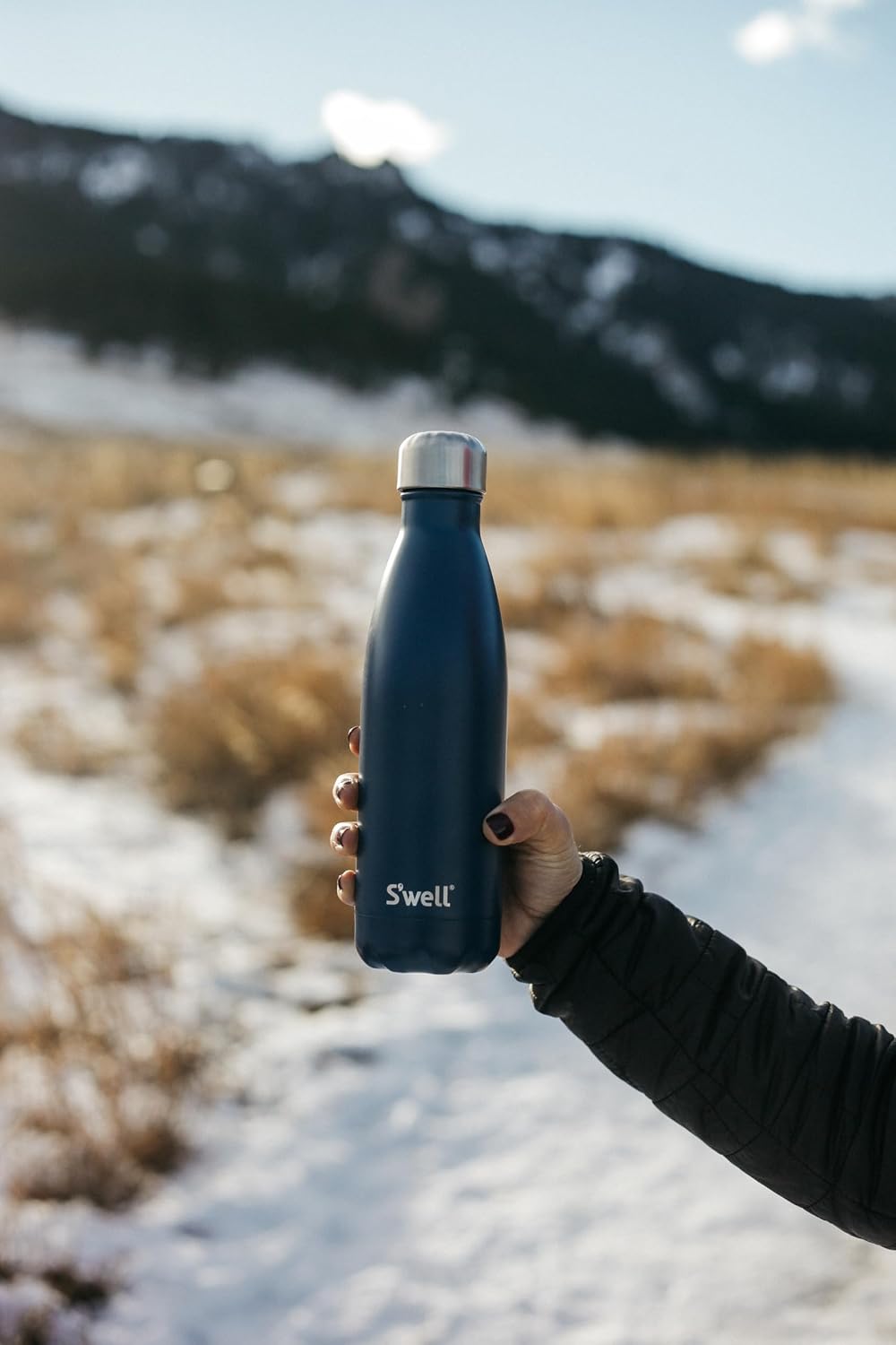 Detalle 2 de S'well Azurite 500ml Insulated Stainless Steel Bottle for Hot and Cold Drinks