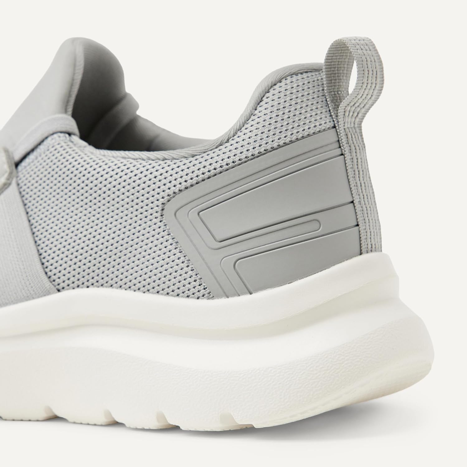 Detalle de Amazon Essentials Femme Baskets Cross Trainer légères en Tricot