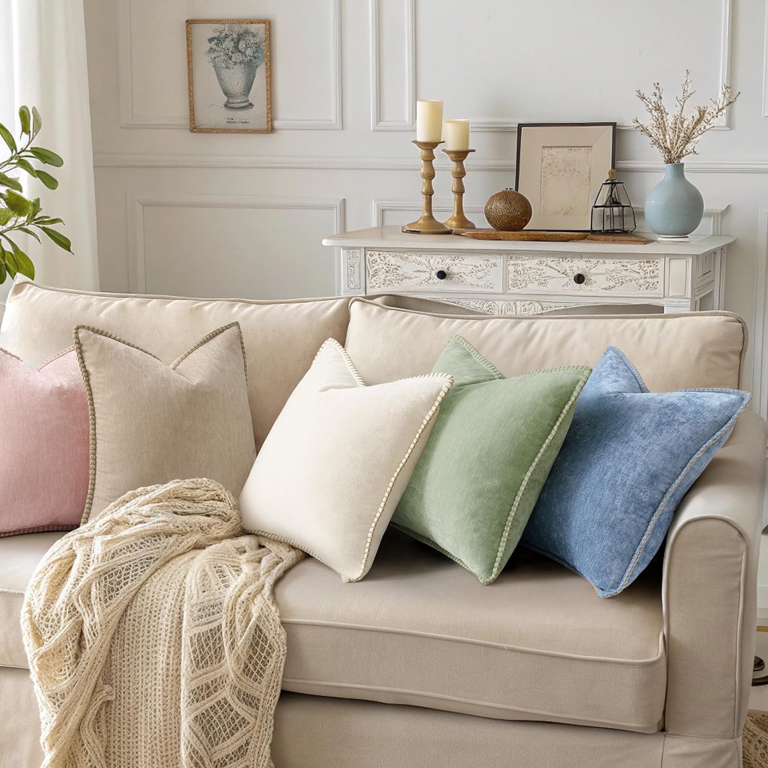 Detalle 2 de decorUhome Fall Chenille Soft Cozy Throw Pillow Covers 18x18 (Set of 2) — Beige