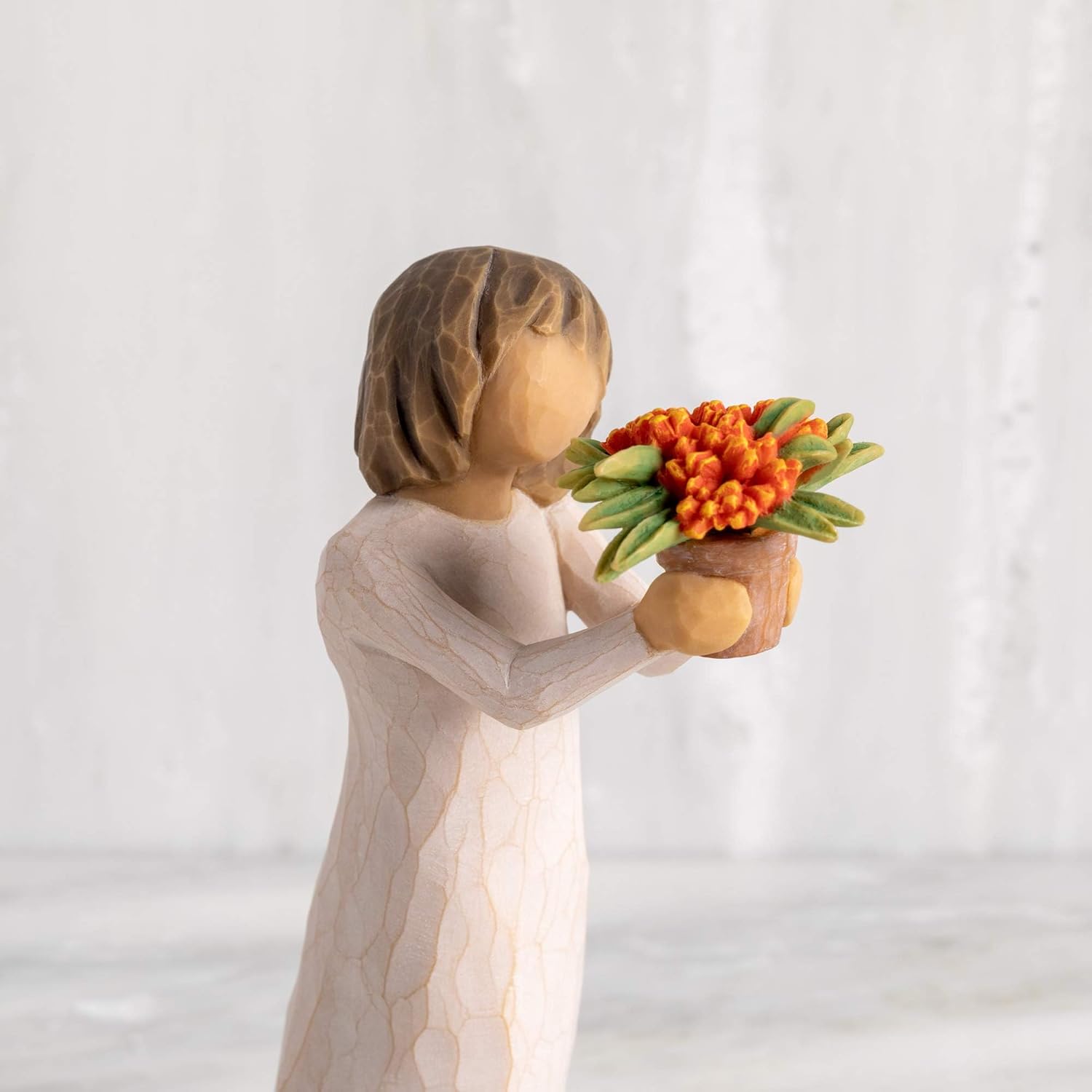 Detalle de Willow Tree Little Things Figurine sculptée Peinte à la Main – 14 cm
