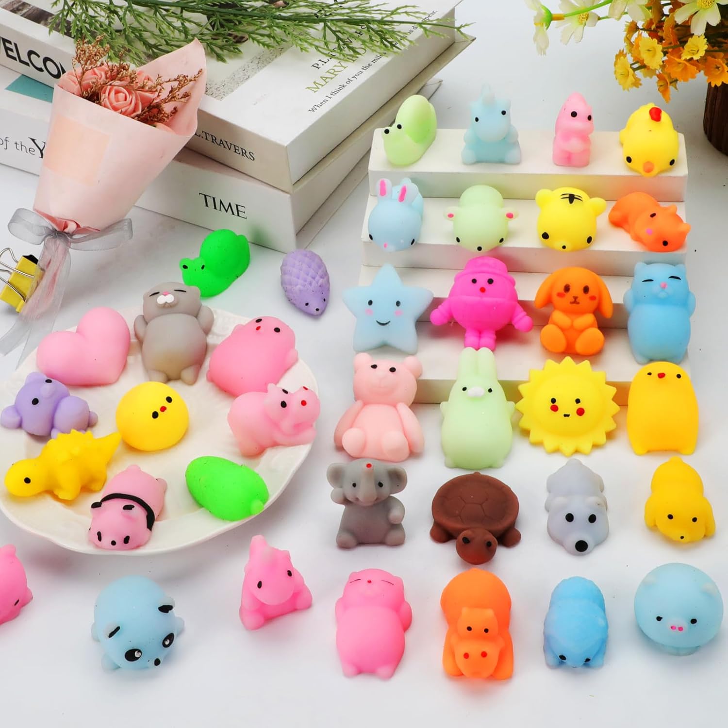 Thumbnail 2 de 200-Piece Mochi Squishy Toys (Kawaii Squishies) Bulk Pack for Kids’ Prizes, Easter Egg Fillers & Goodie Bags
