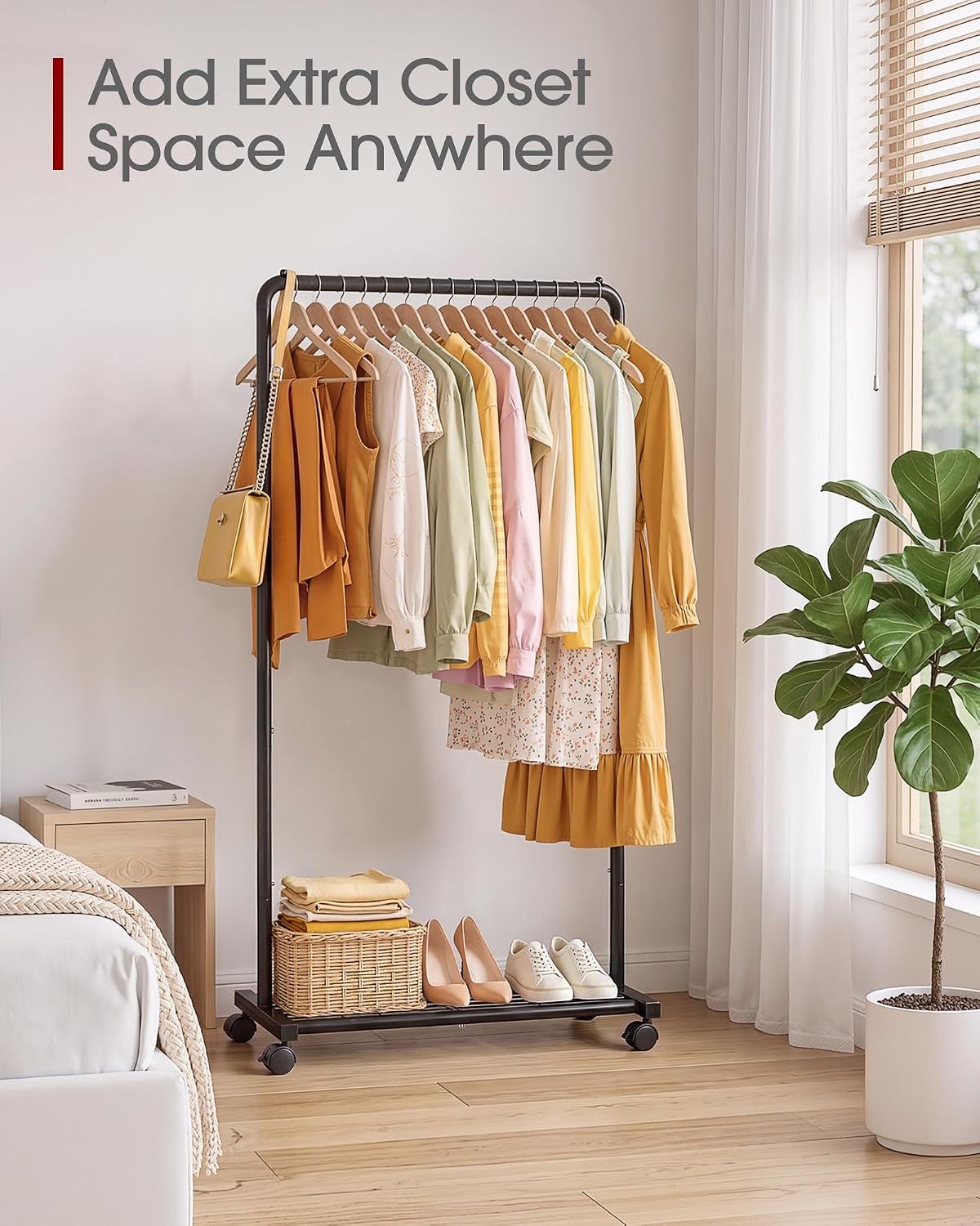 Detalle de Sakugi Clothes Rack with Storage Mesh Shelf & Casters