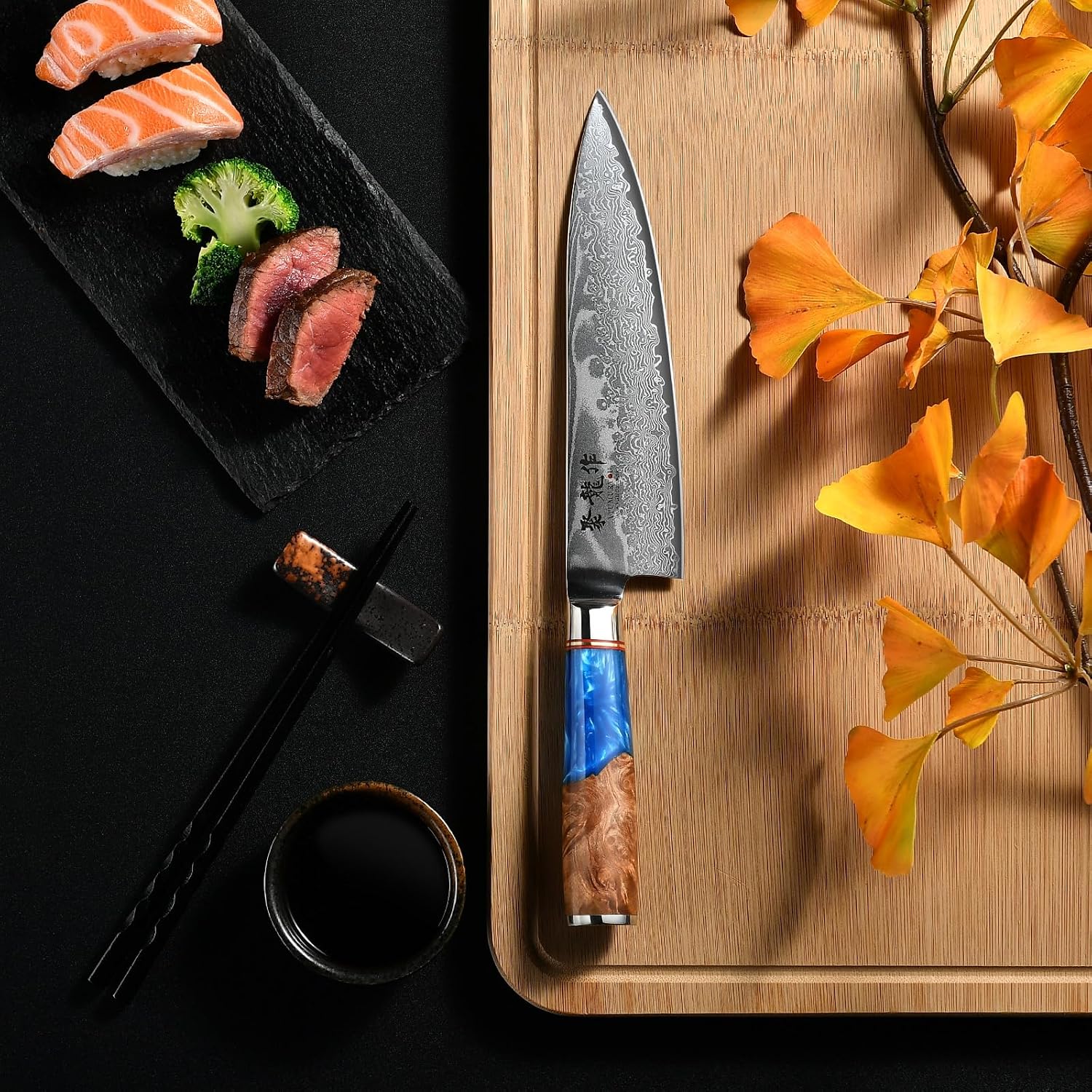 Detalle 2 de Atumuryou 8-Inch Damascus Chef Knife with VG10 Steel and Ergonomic Handle