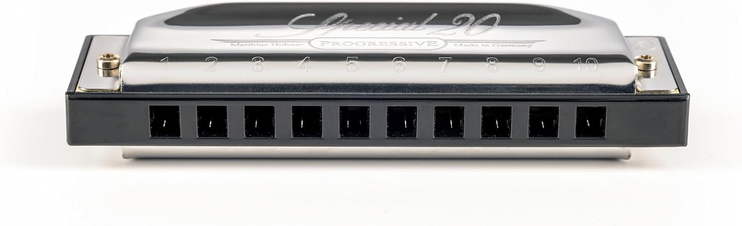 Detalle de Hohner Special 20 mondharmonica in C-groot met messing plaat van 0,9 mm