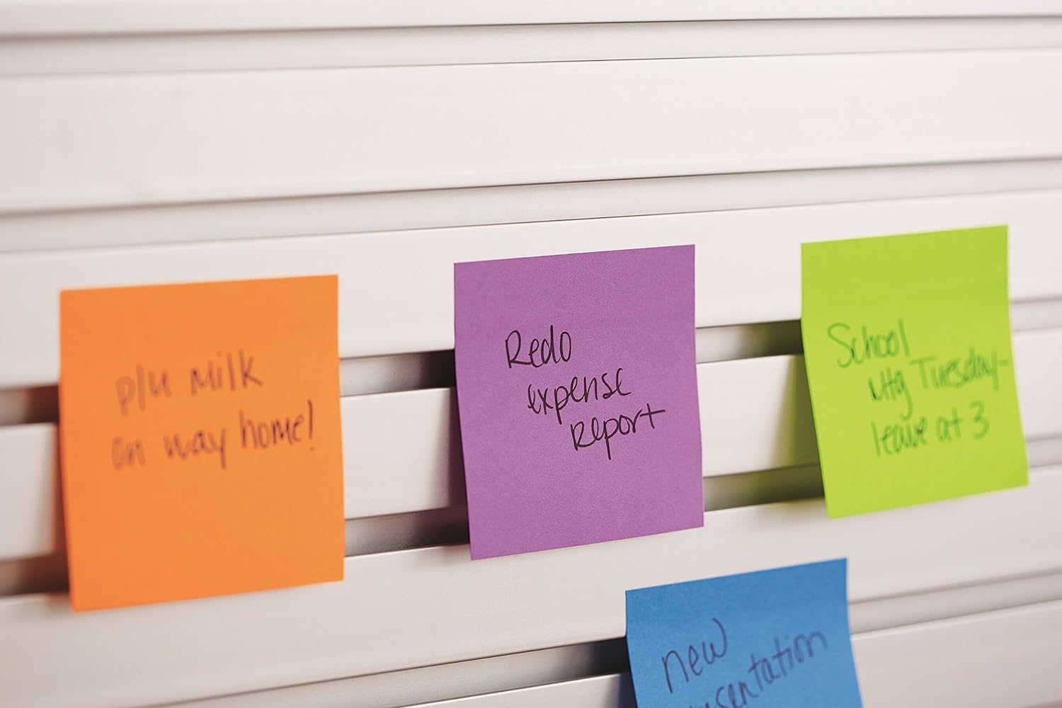 Detalle de Post-It Cubo di Foglietti 450 Fogli, 76x76 mm, Rosa Neon