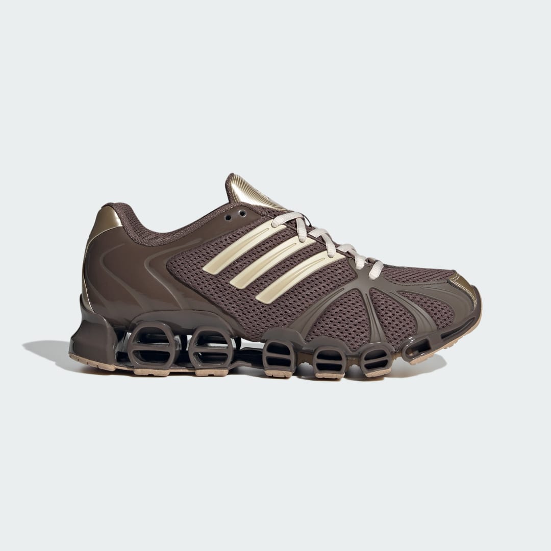 Detalle de Zapatilla Mega Ghostride de Adidas — Marrón