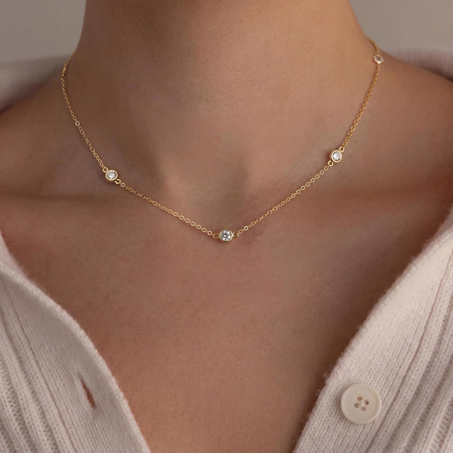 Detalle de Tewiky Cubic Zirconia Necklace, 14K Gold-Plated