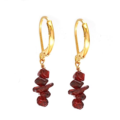 Detalle de GEMPIRES Nature’s Treasure Red Garnet Chip Leverback Hoop Earrings
