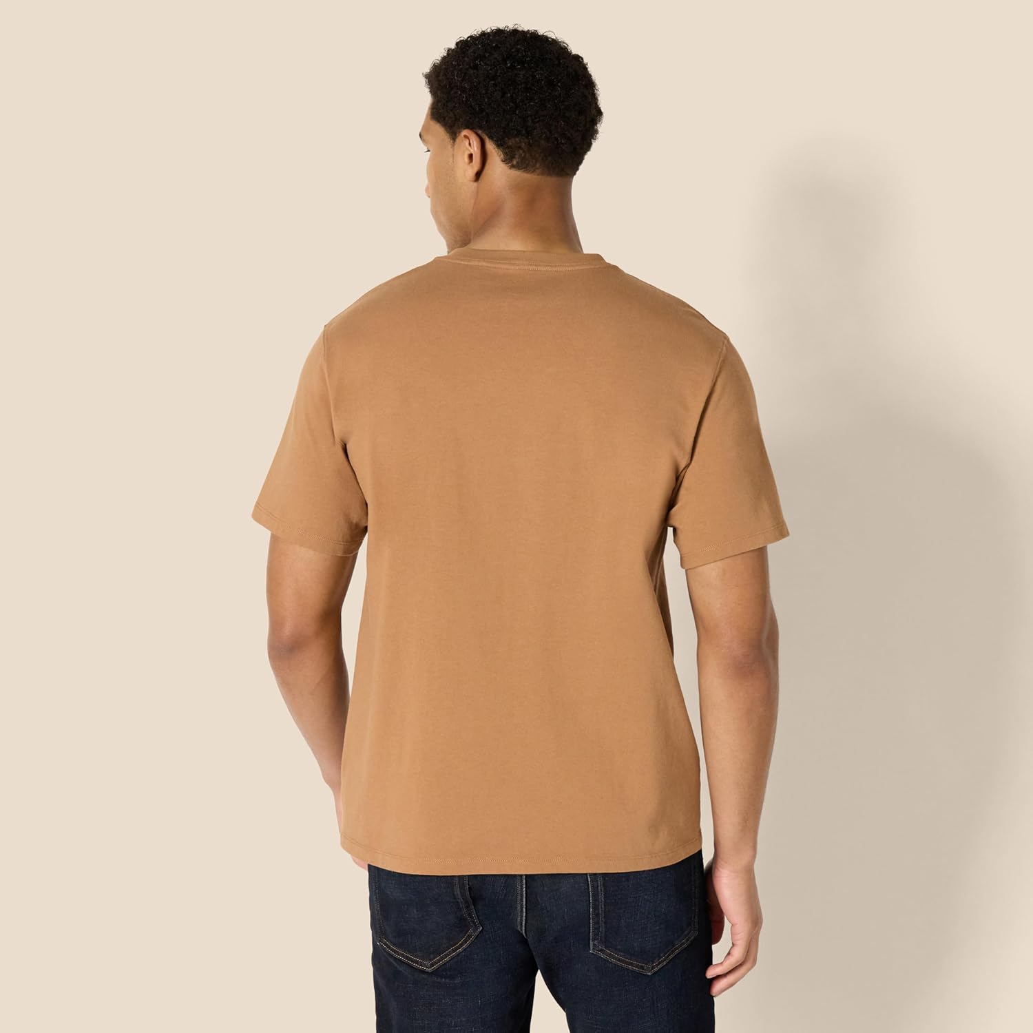 Thumbnail 1 de Amazon Essentials Men's Relaxed Fit Heavyweight Cotton Pocket T-Shirt