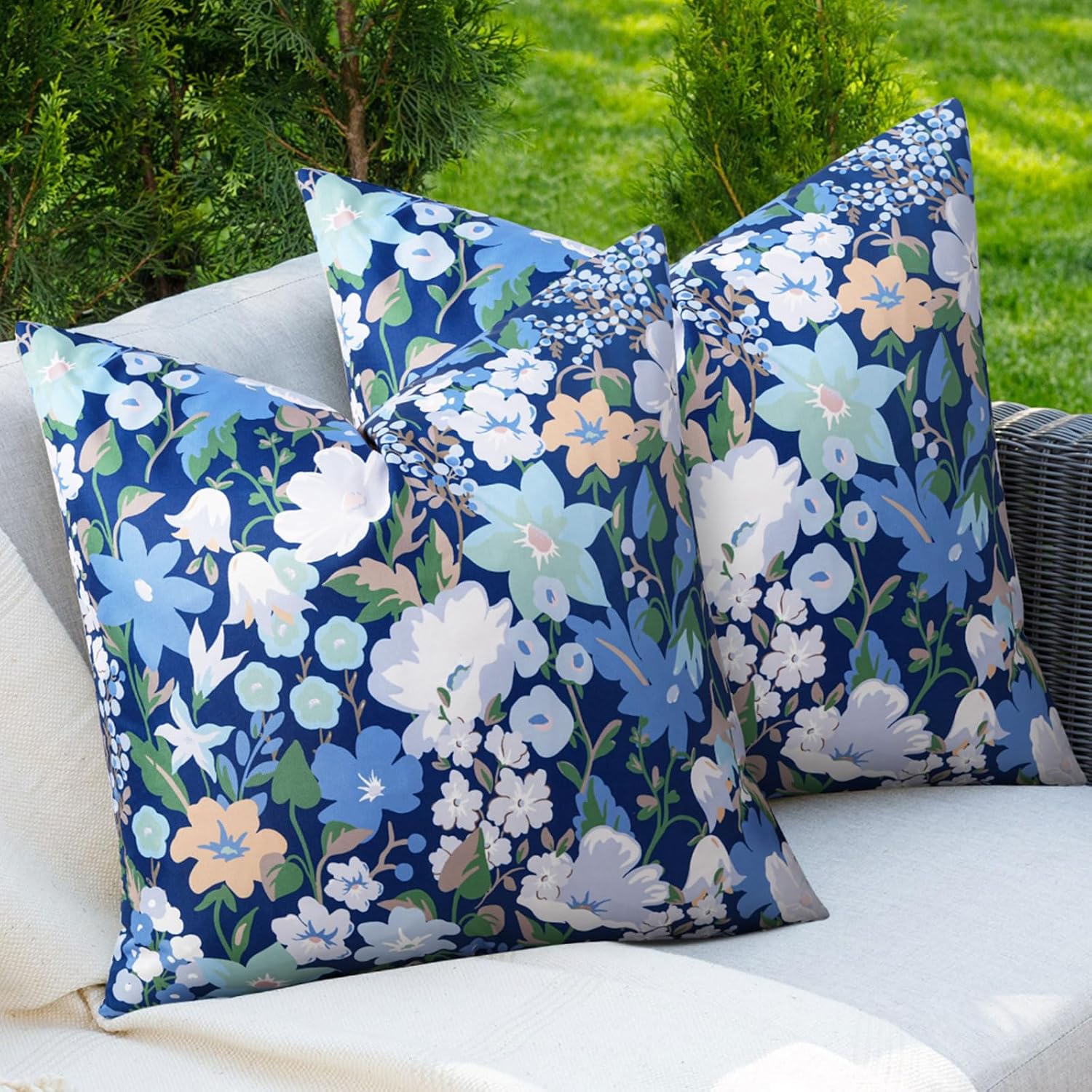 Detalle de Adabana Outdoor Pillow Covers 20x20 Inch