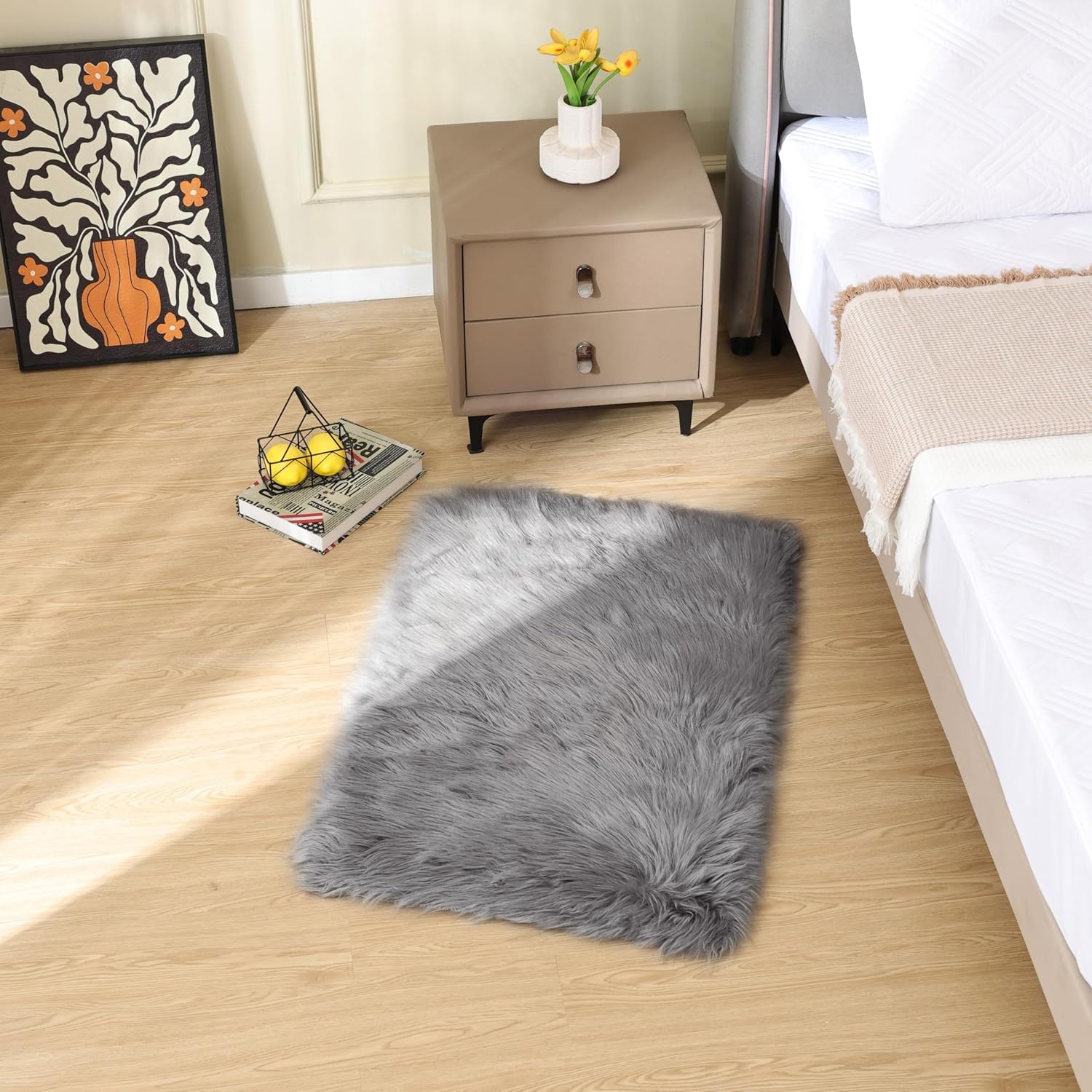 Thumbnail 1 de ORINOVA Tapis gris en fausse fourrure 60x90 cm (shaggy doux) pour chambre