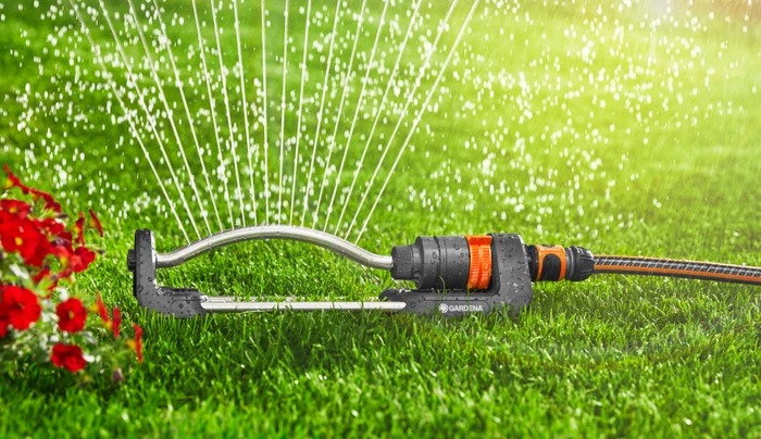 Detalle de Gardena Viereckregner Aqua S 220 m²