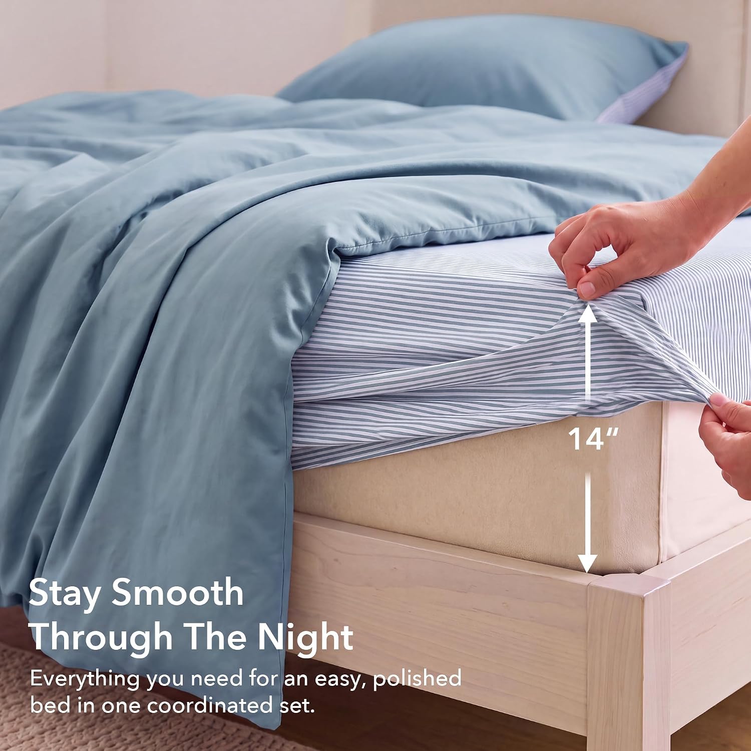 Detalle 1 de Monbix Prewashed Comforter Set, Twin XL 5-Piece Bedding in Dusty Blue