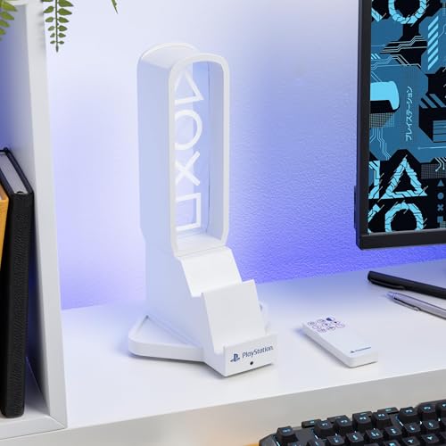 Detalle de Paladone PlayStation 3-in-1-Kopfhörerständer und Tech-Ladestation mit Controller-Halterung, RGB-Lichtpanel und 2 USB-C-Anschlüssen – offiziell lizenziert