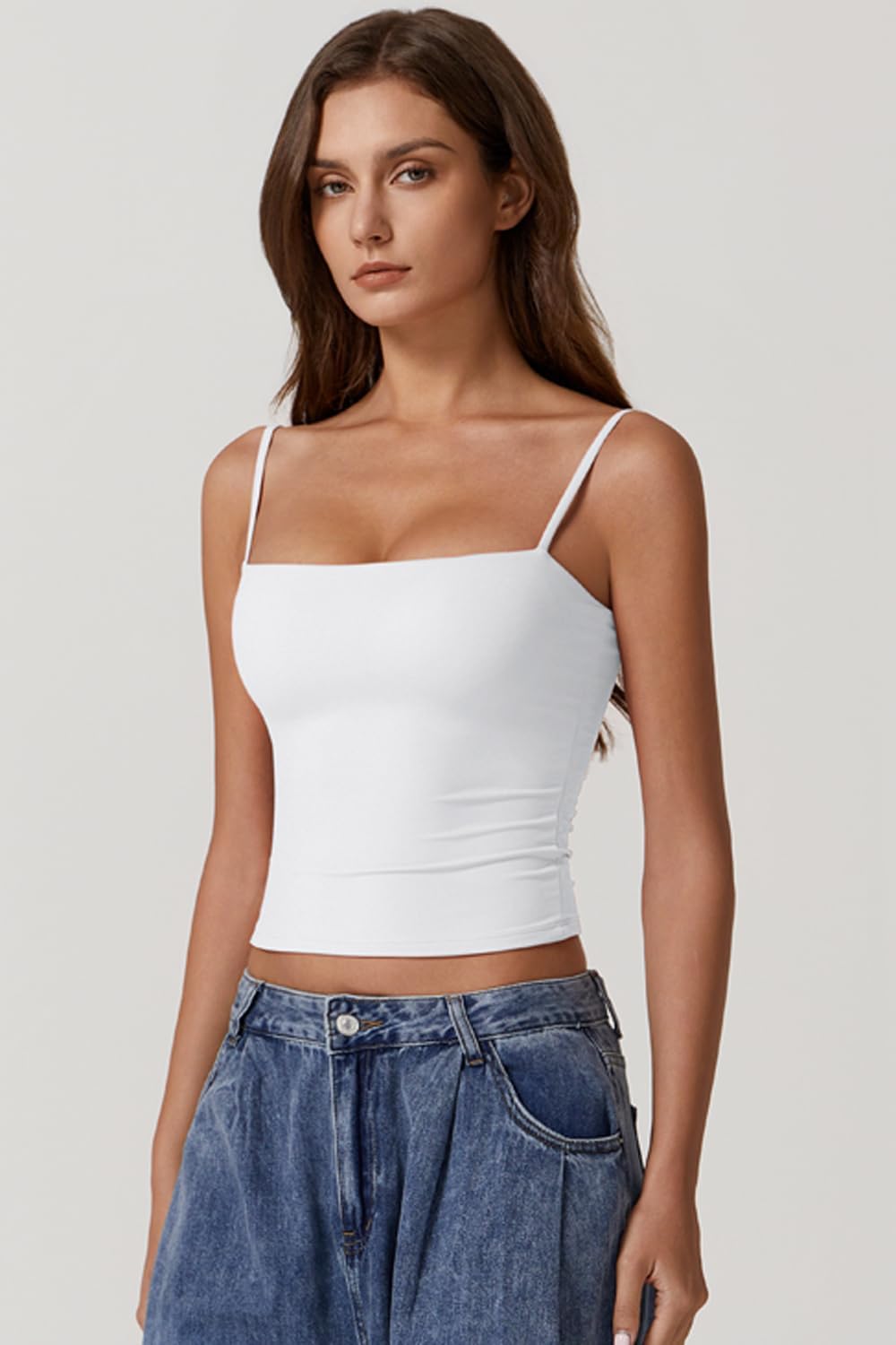Detalle de QINSEN Women's Double Lined Basic Tank Top with Adjustable Spaghetti Straps