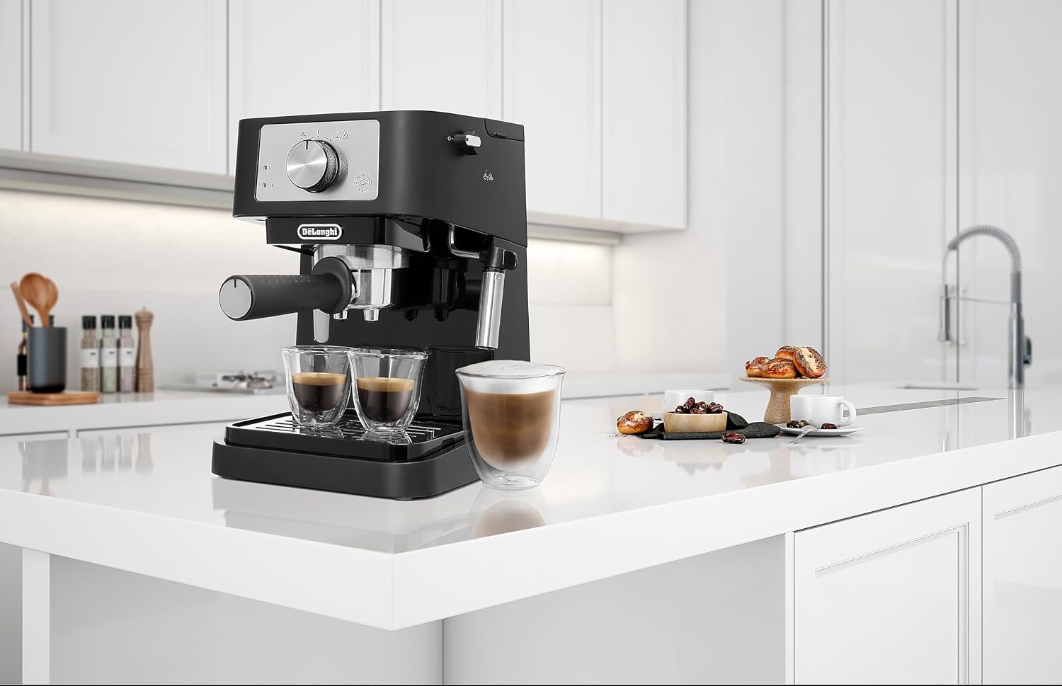 Detalle 2 de De'Longhi Stilosa EC260.BK espresso machine
