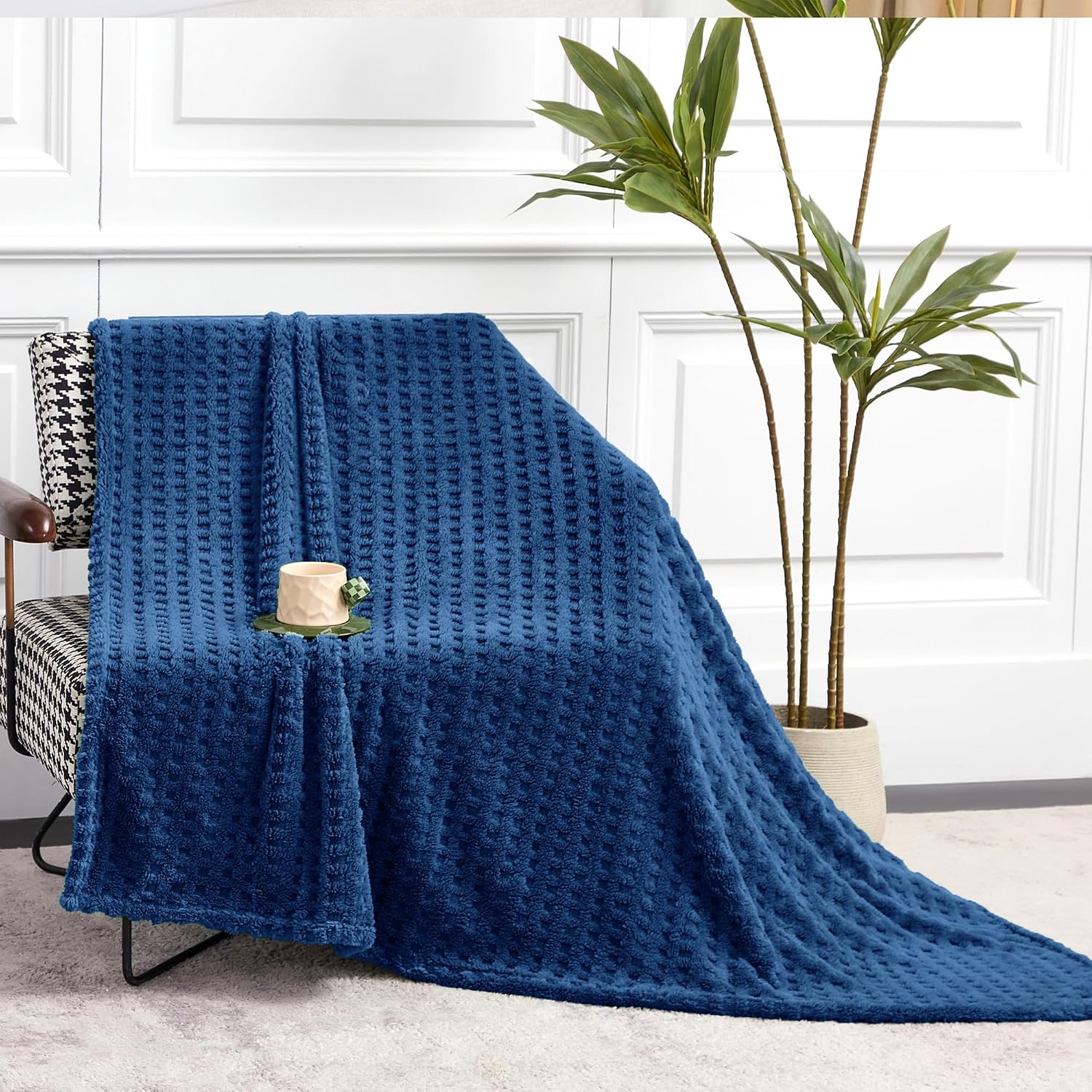 Detalle 2 de Serenhom Throw Blanket 50 x 60 Inches