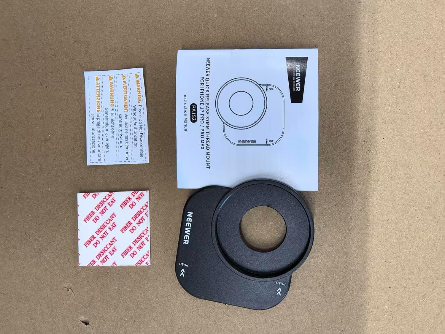 Detalle de NEEWER plaque arrière 37 mm pour cage téléphone PA143/PA144 (fixation rapide, compatible filtres 37 mm)