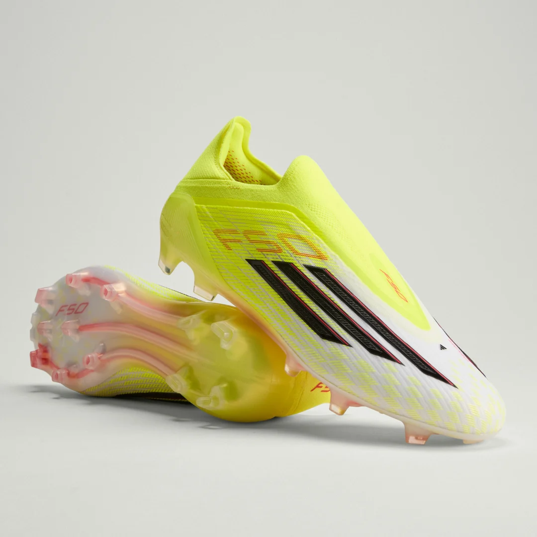 Detalle de Adidas Bota F50 Elite sin cordones para césped natural seco (amarillo)