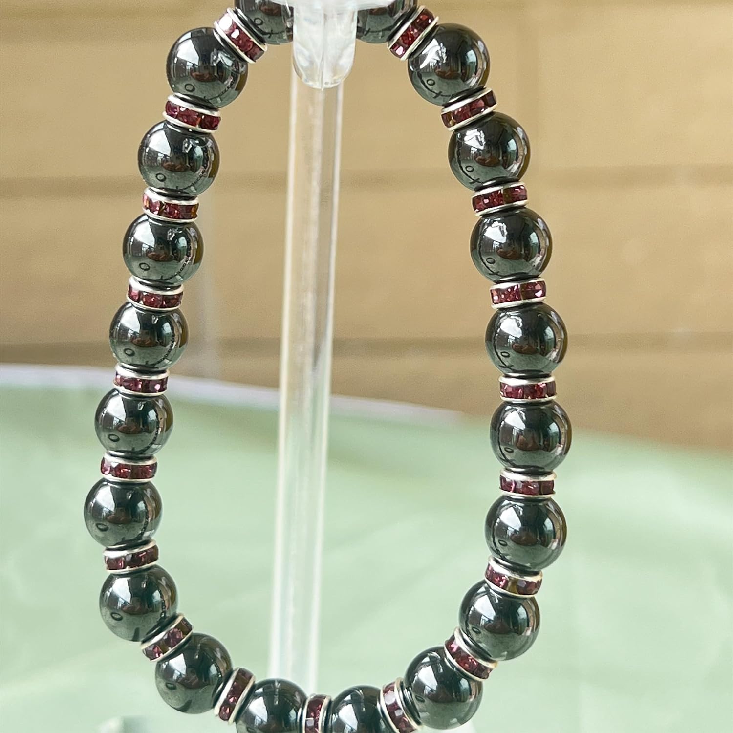 Detalle de Apocalyptic-K Magnetic Hematite Bracelet with Rhinestones (6/8/10MM) – Eliminate Static Electricity