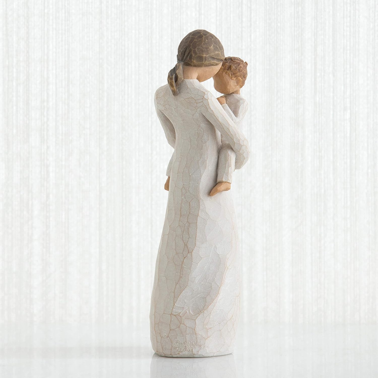 Thumbnail 2 de Enesco 26073 Tendresse : Figurine en résine peinte à la main, 20,3 cm