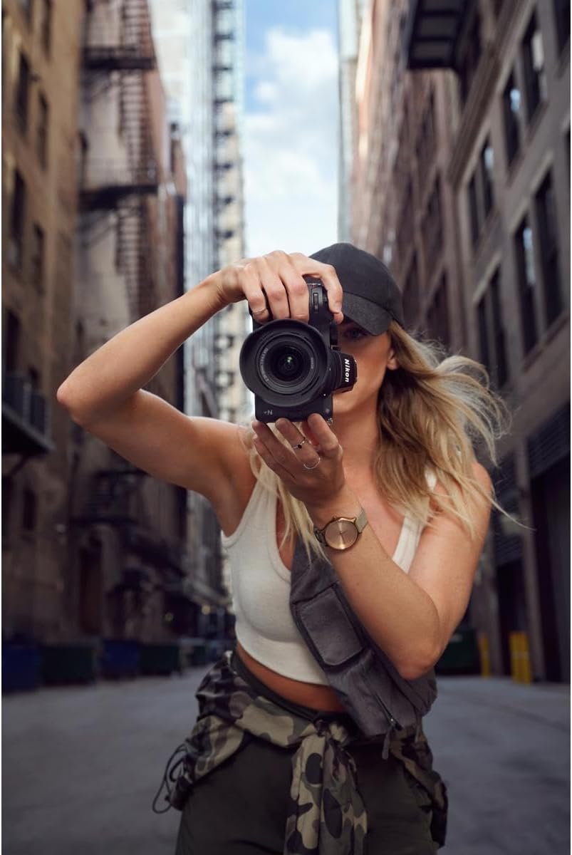 Detalle de Nikon full-frame mirrorless camera 24.3MP