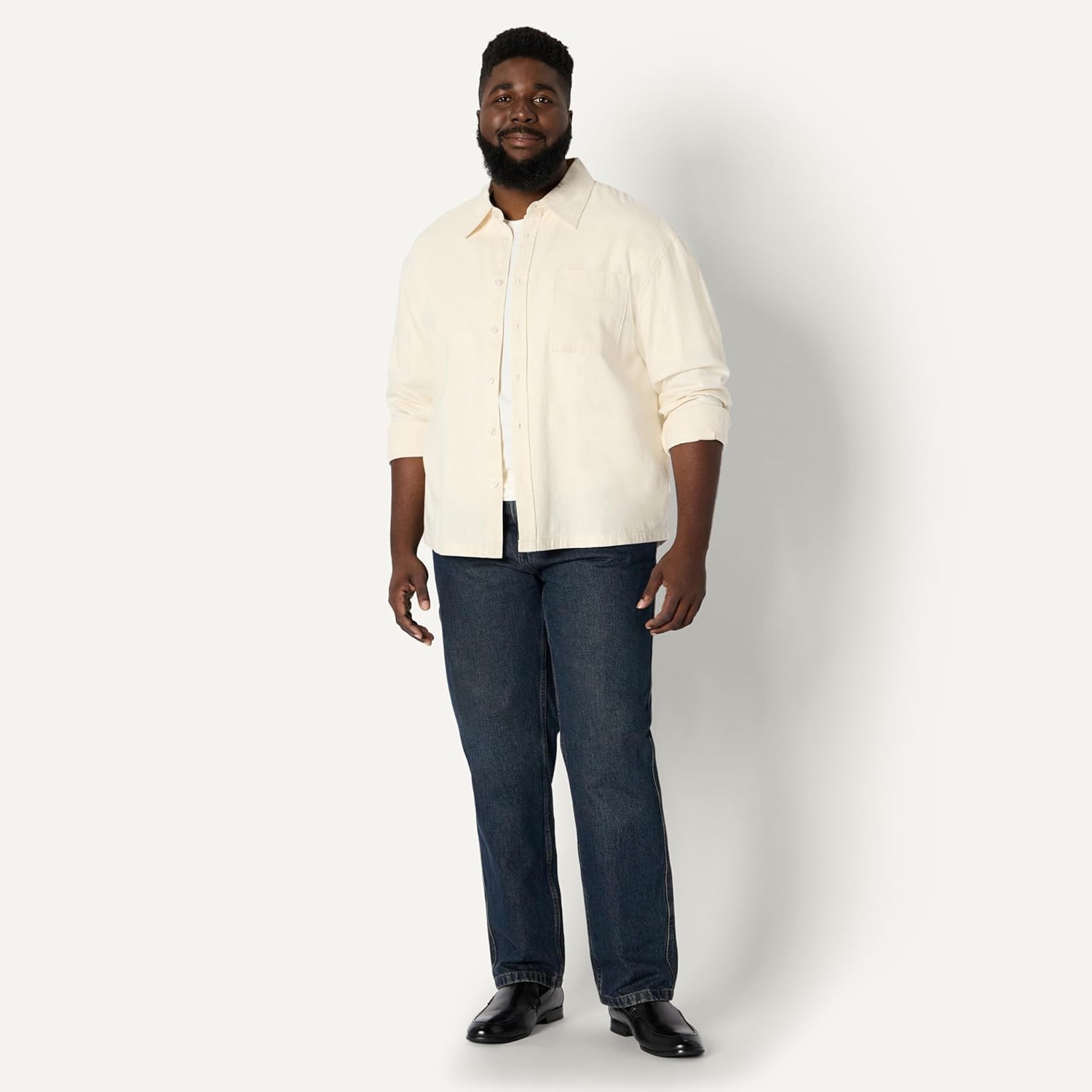 Thumbnail 6 de Amazon Essentials Herren Modernes Oversize-Button-Down-Jeanshemd (Denim Chambray, Knopfleiste)