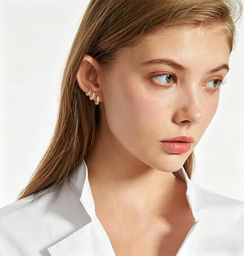 Detalle de SMILYA 3 Pairs Gold Hoops Earrings for Women – Hypoallergenic 925 Silver Posts, Multi-Design Stacks