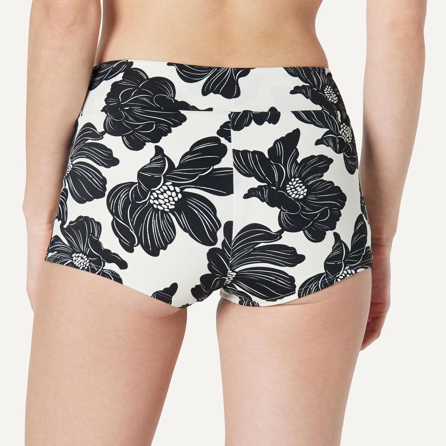Detalle de Amazon Essentials Women’s boy short swim bikini bottom – high-rise, full coverage