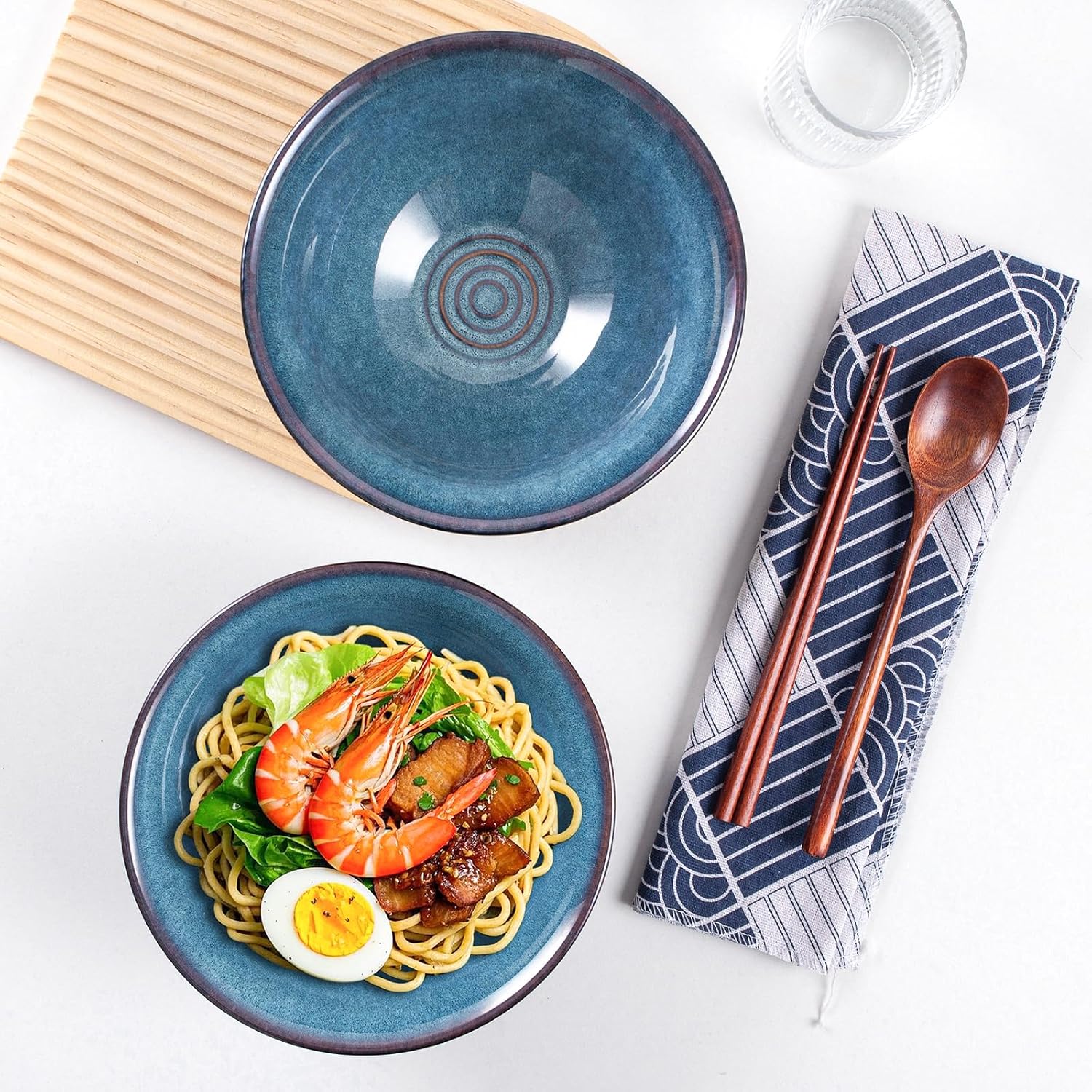 Detalle 2 de Auanlay ramen bowl – ceramiczne miski do ramenu 1200 ml, zestaw 2