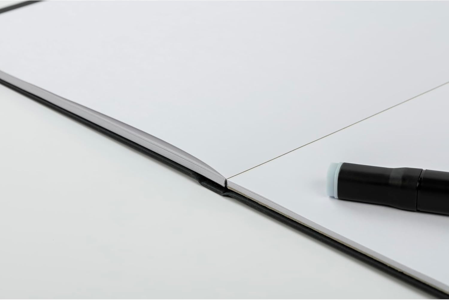 Detalle de Clairefontaine 975343C Carnet Layout Double-Face Ouverture à Plat - A4 21x29,7 cm, 25 Feuilles 220 g, Papier Dessin Extra-Lisse