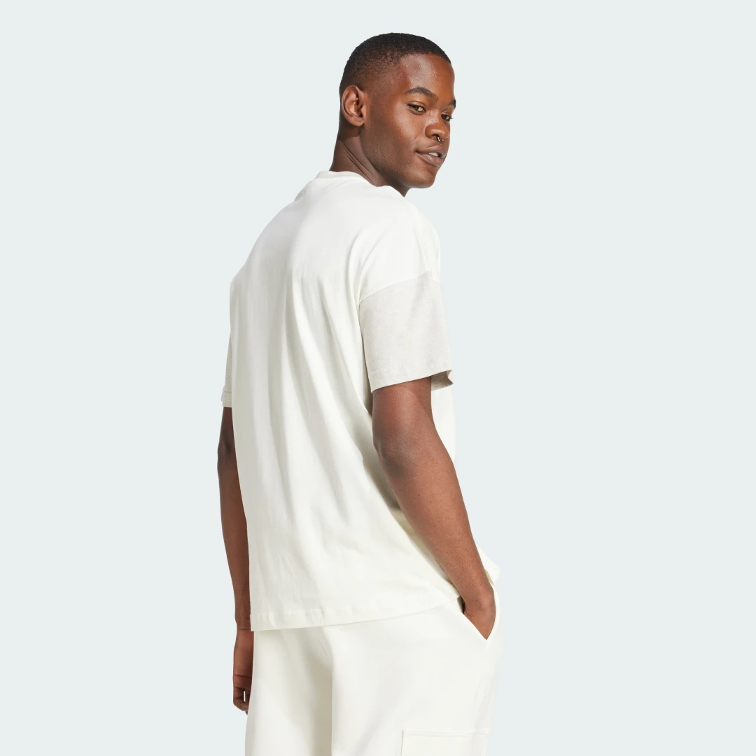 Detalle 2 de Camiseta ALL SZN Colorblock de Adidas – Blanco
