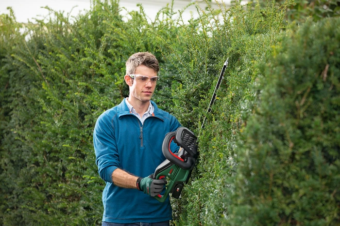 Thumbnail 17 de Bosch UniversalHedgeCut 18v-55 (ohne Akku) – ohne Akku, 20 mm Aststärke, brushless Motor