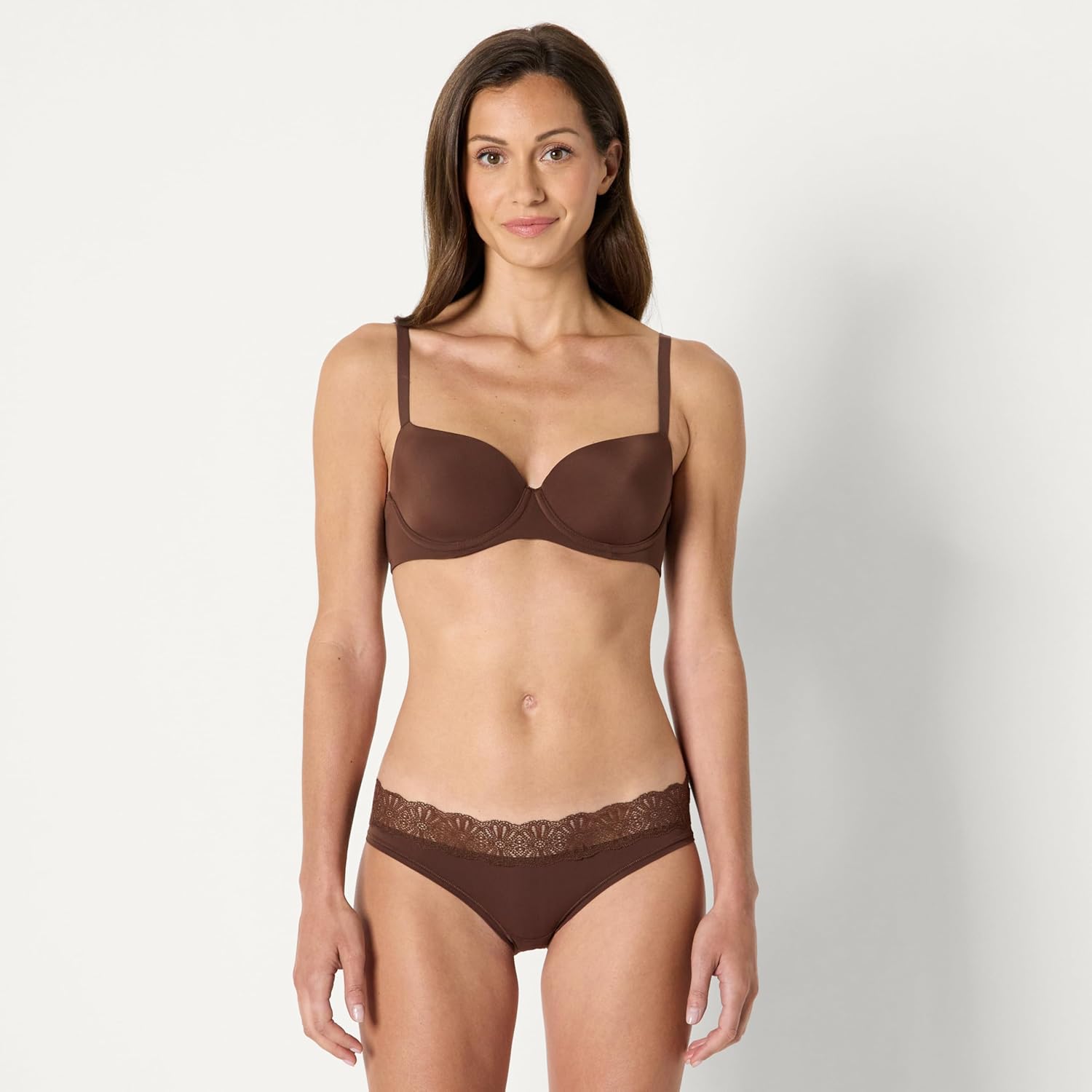 Thumbnail 4 de Amazon Essentials Women’s Peached Microfibre with Lace Trim Bikini Knicker