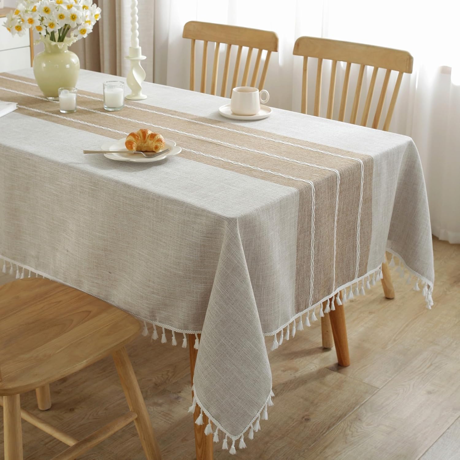 Detalle de JIALE Rectangle Tablecloths — Brown Cotton Linen, 55" x 86", Waterproof & Wrinkle-Free with Tassels
