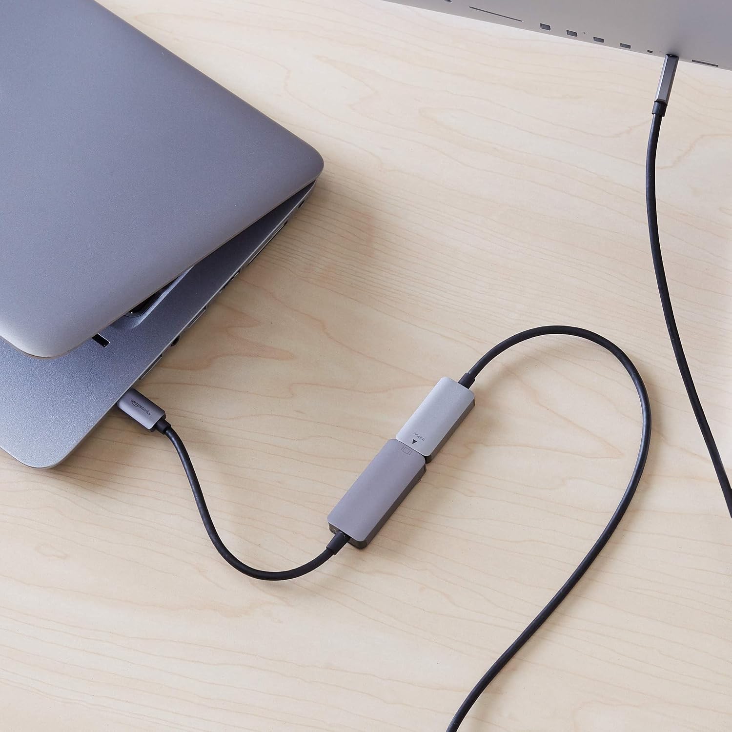 Thumbnail 6 de Amazon Basics Aluminum USB-C (Source) to DisplayPort Adapter (4K@60Hz) – Thunderbolt 3 Compatible