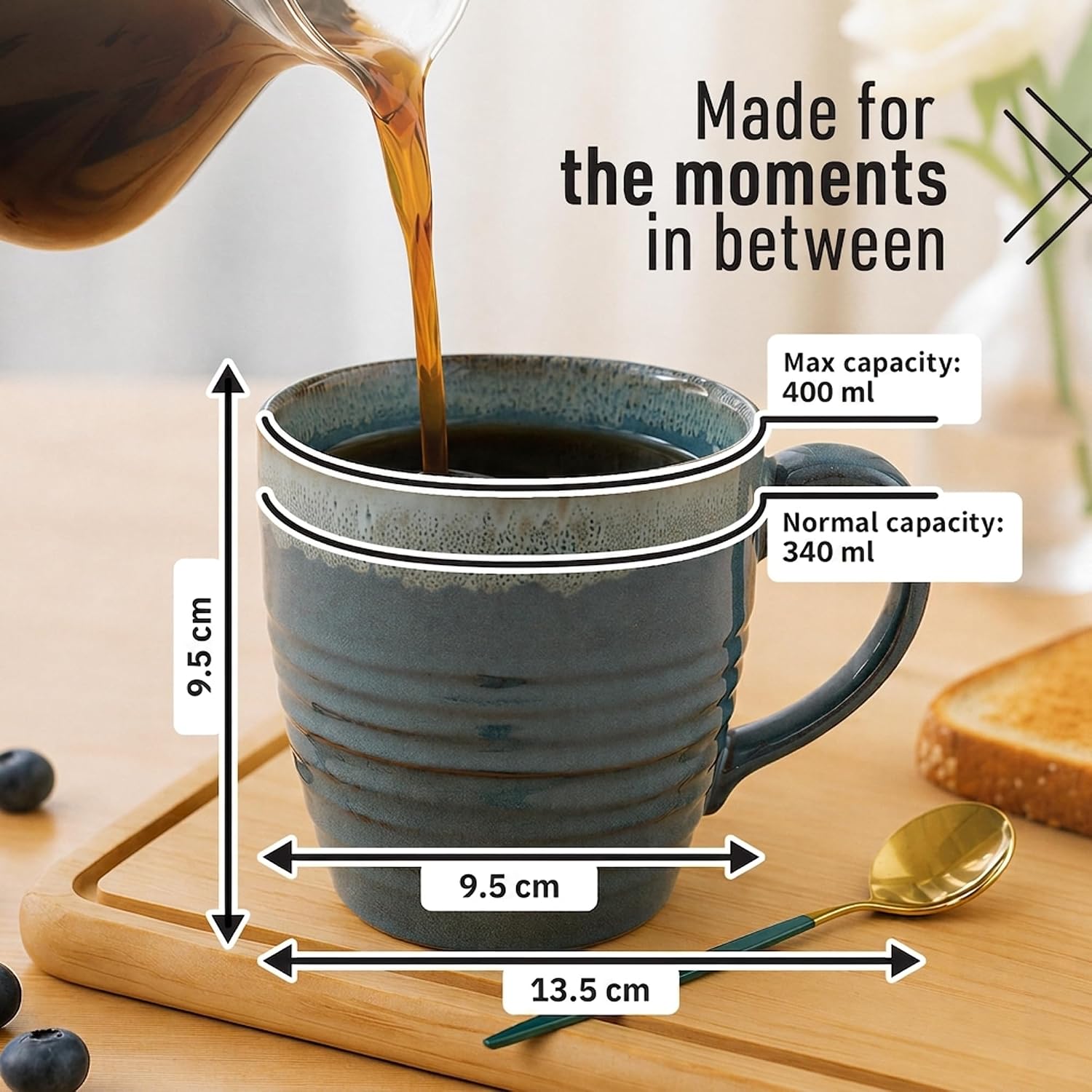 Detalle 2 de Ava Nord kaffemuggar i stengods, set om 4, 400 ml, blå reaktiv glasyr