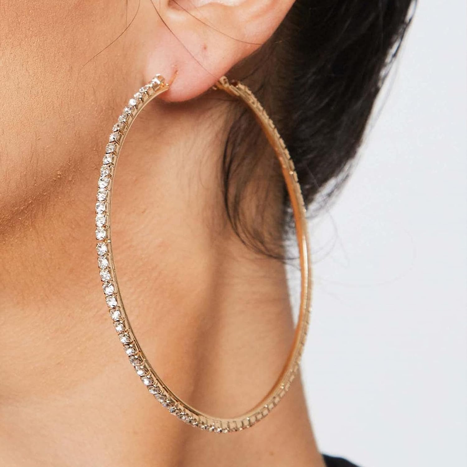 Thumbnail 5 de MOROTOLE 14K Gold Strass Creolen – große Reif-Ohrringe mit Strasssteinen, hypoallergen