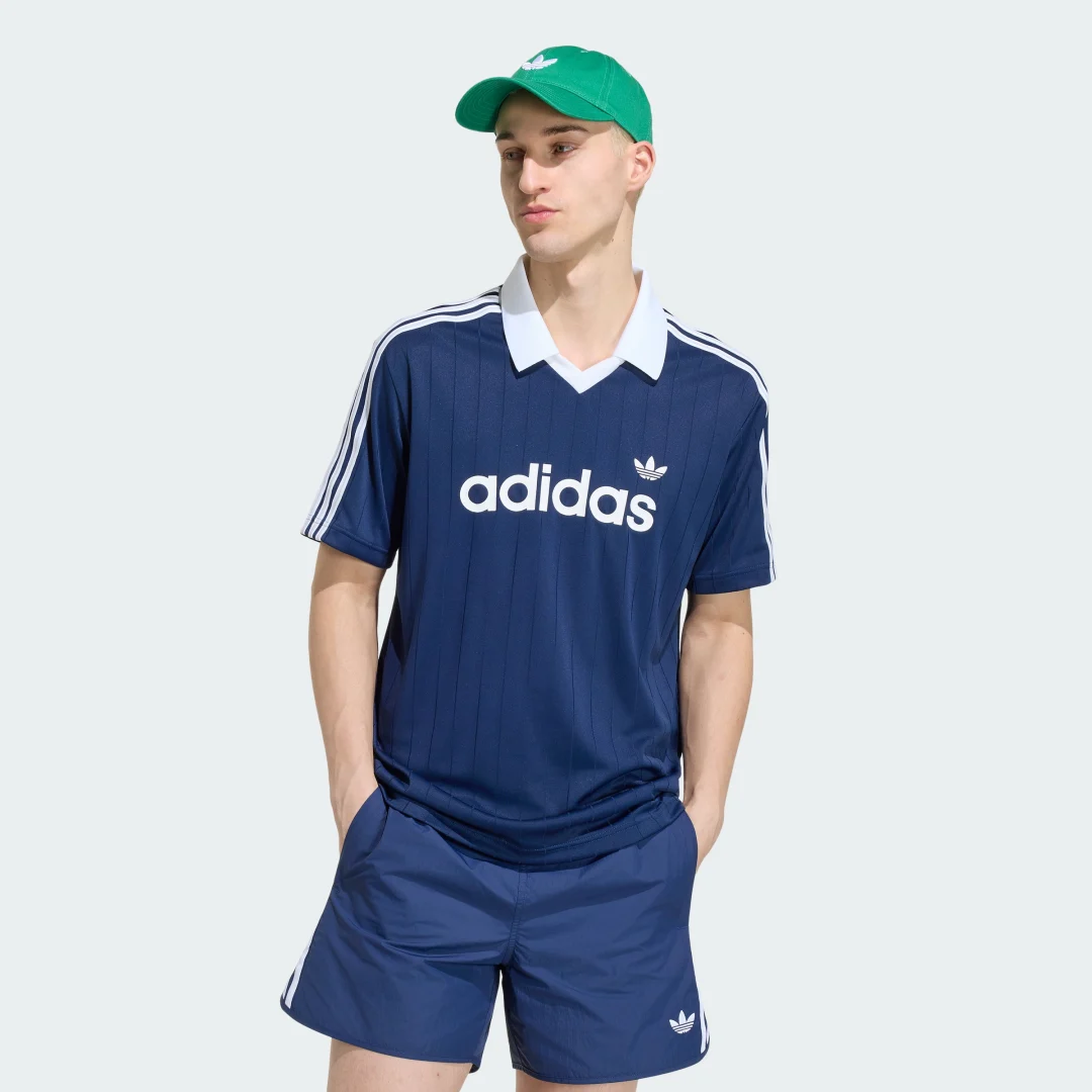 Detalle de Camiseta de punto calado Adidas en azul