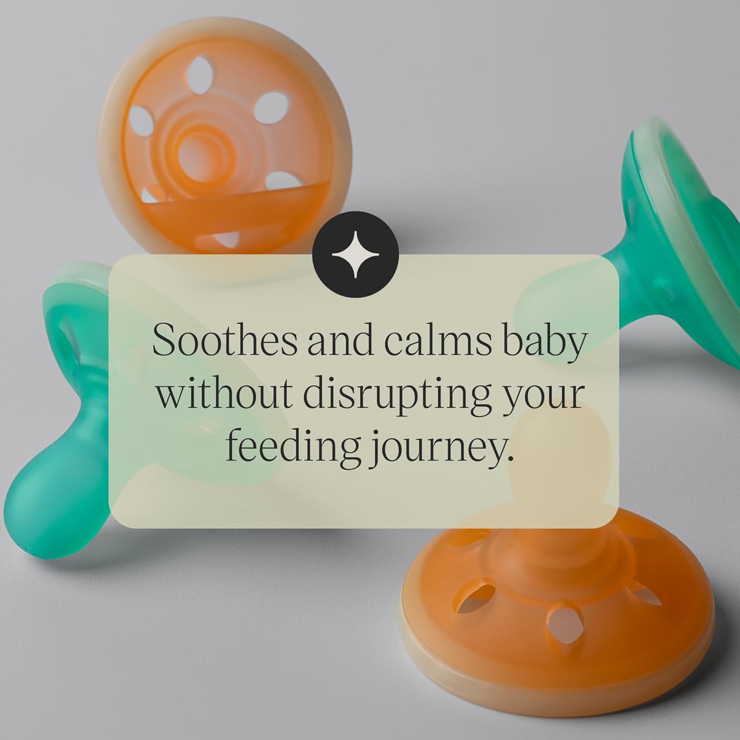 Thumbnail 5 de Tommee Tippee Breast-Like NightGlow Dummy 4-Pack