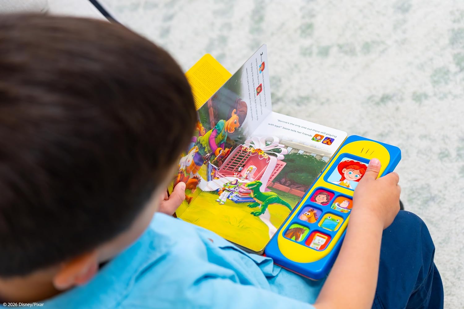 Detalle 2 de PI Kids Disney Pixar Toy Story 5 Let’s Play! Sound Book with 7 Play-a-Sound Buttons