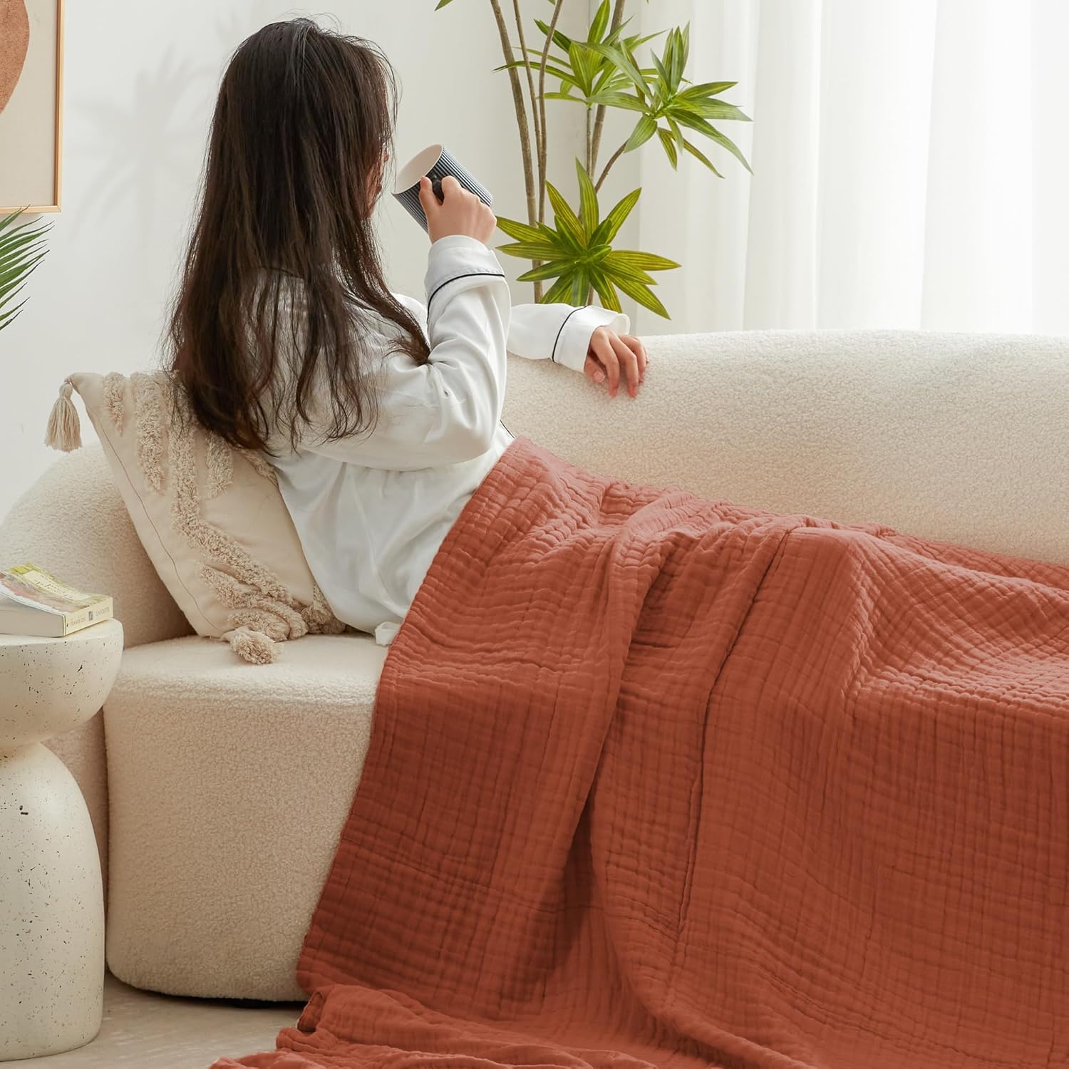 Thumbnail 2 de Love’s Cabin 100% Cotton Muslin Blanket (6-Layer Gauze), King Size 108 x 90 Inches, Orange