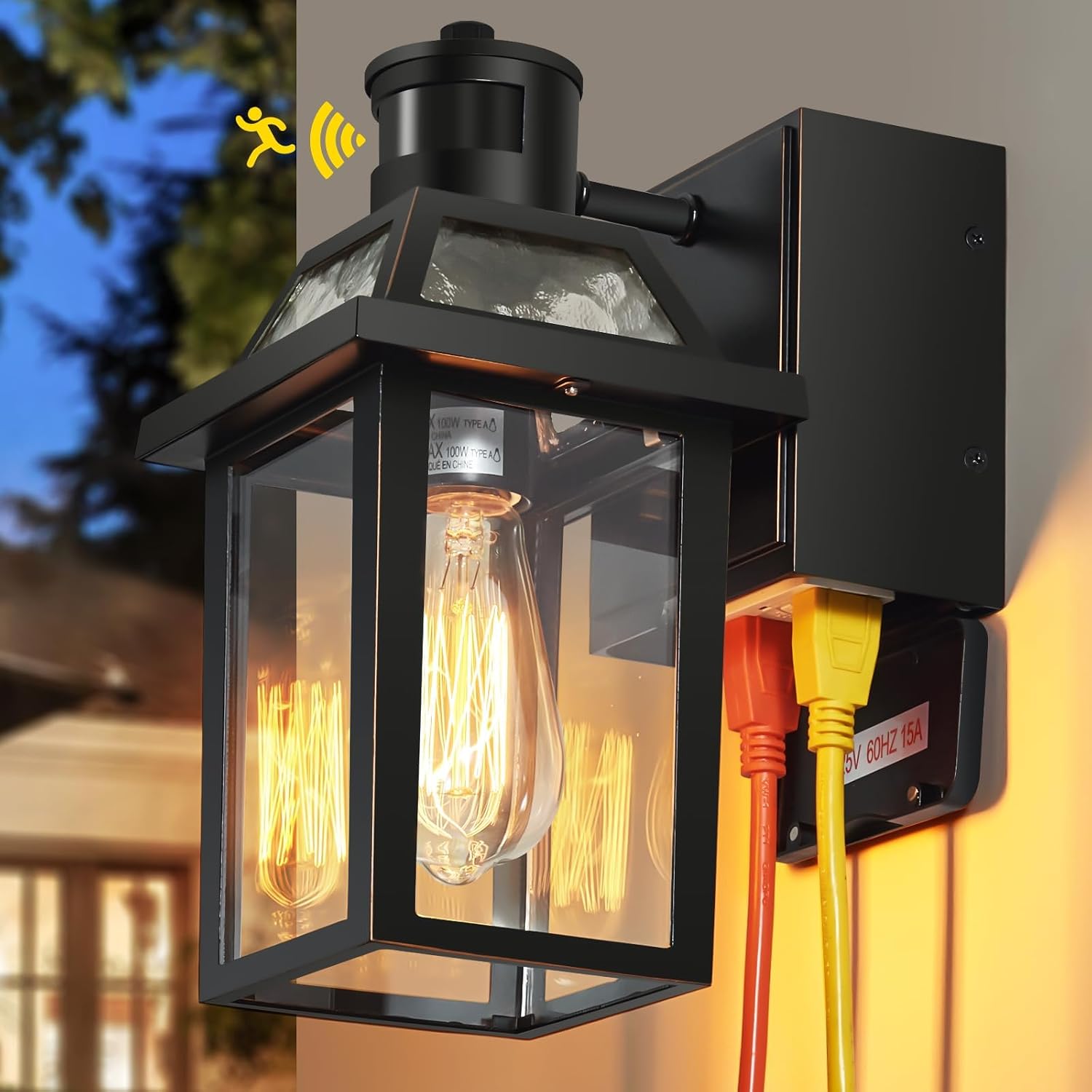 Detalle de YISURO yx-101-1 Outdoor Wall Sconce with GFCI Outlets and 3 Lighting Modes