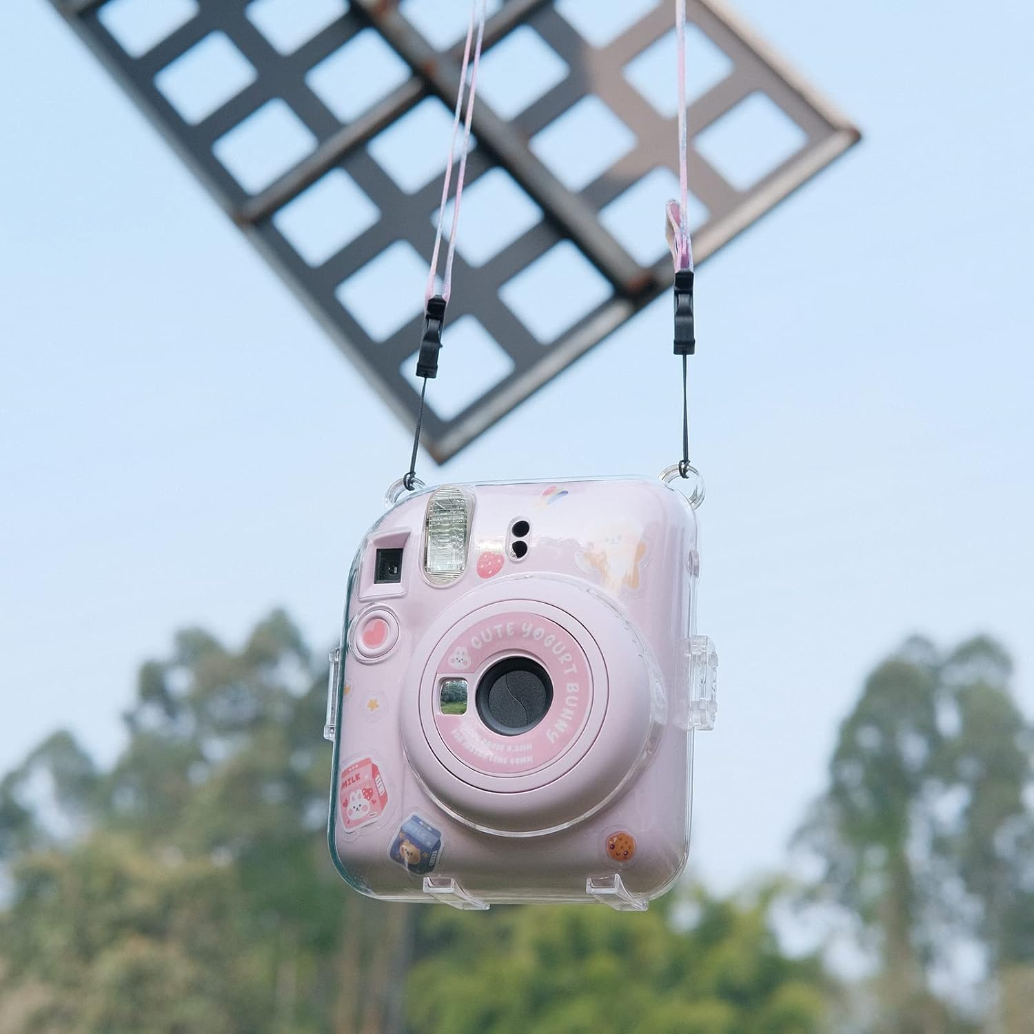 Detalle 2 de Rieibi Clear Case for Fuji Instax Mini 12 (Pink) with Carrying Case, Strap & Sticker