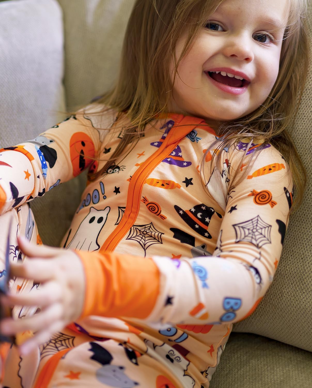 Detalle 2 de babee Reshinee Bamboo Viscose Baby Footie Pajama with 2-Way Zipper, 0–24M